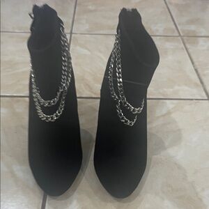 Dolce Vita Black Ankle Boots with Silver Chain